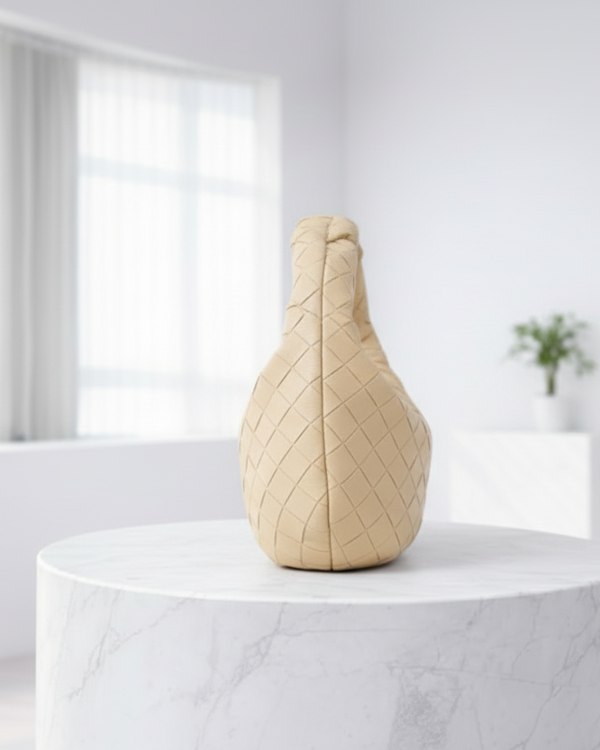 Avera | dames mini handtas - gevlochten