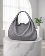 Luna Woven | dames schoudertas – gevlochten