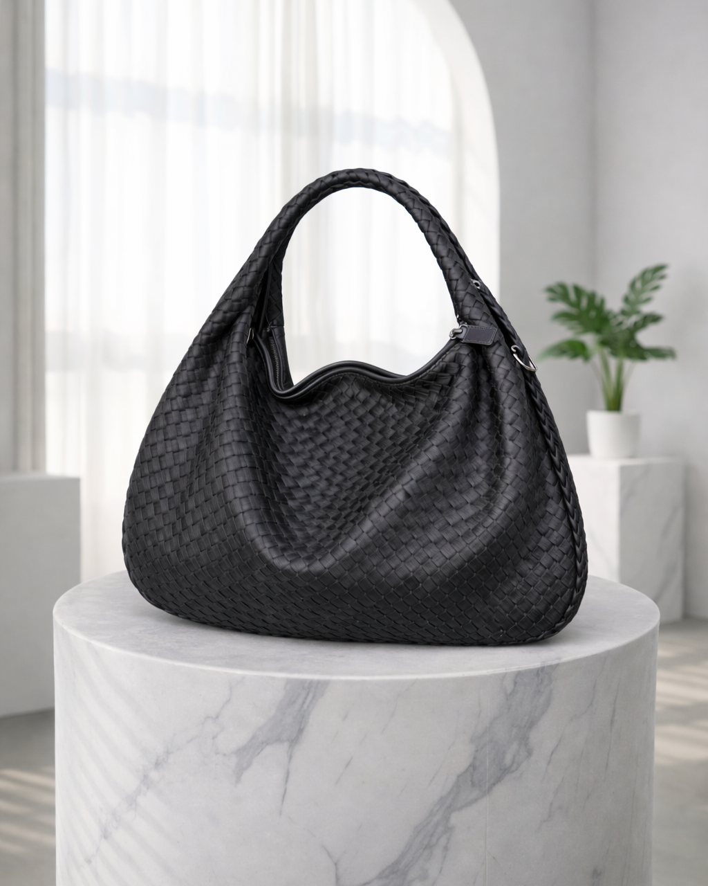 Luna Woven | dames schoudertas – gevlochten