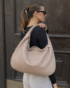 Luna Woven | dames schoudertas – gevlochten